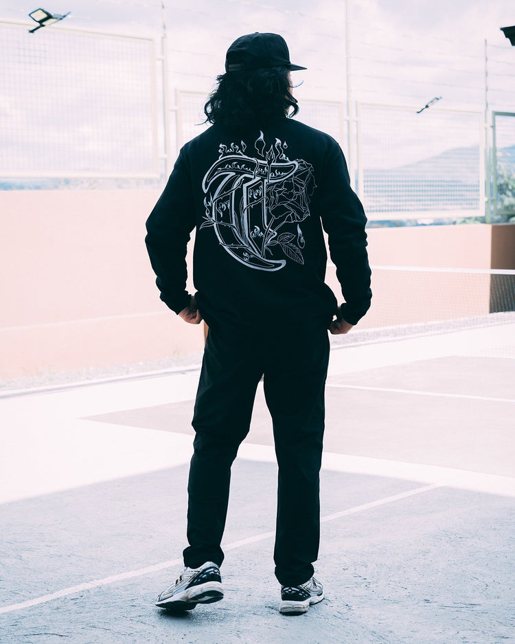 T-Rose Outline Black Half Zip Sweatshirt - trainofthoughtcollective