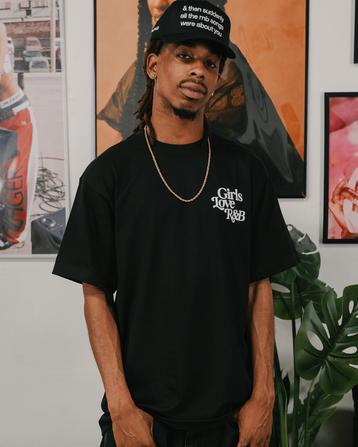 Girls Love R&B V1 | Heavyweight Black Graphic Tee - trainofthoughtcollective
