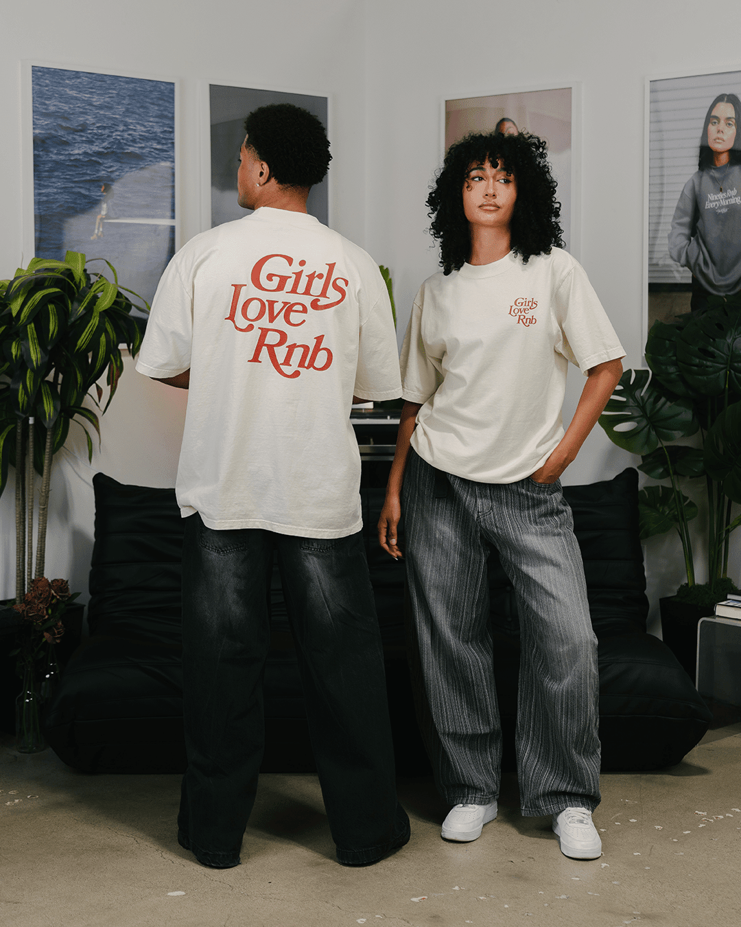 Girls Love Rnb | Oversized Graphic Tee - trainofthoughtcollective 