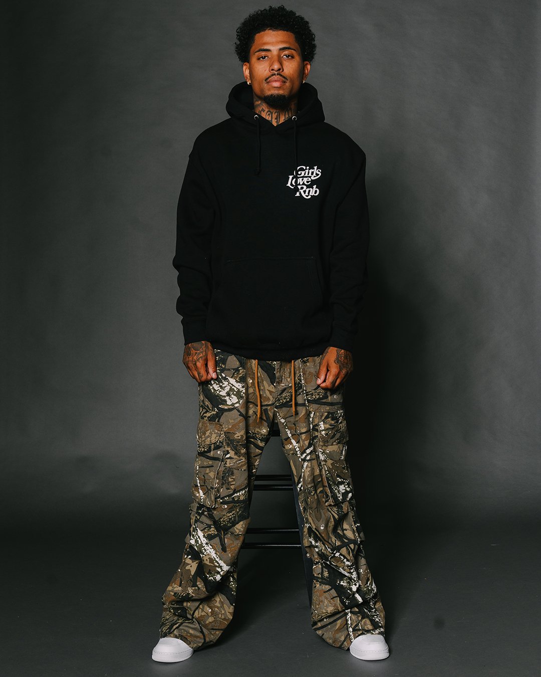 Girls Love Rnb | Puff Print Pullover Hoodie - trainofthoughtcollective