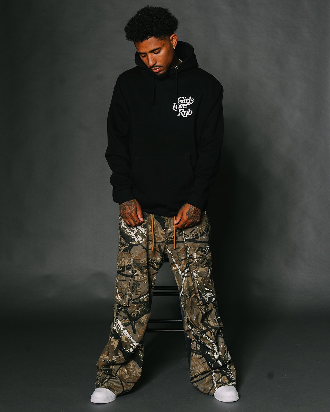 Girls Love Rnb | Puff Print Pullover Hoodie - trainofthoughtcollective