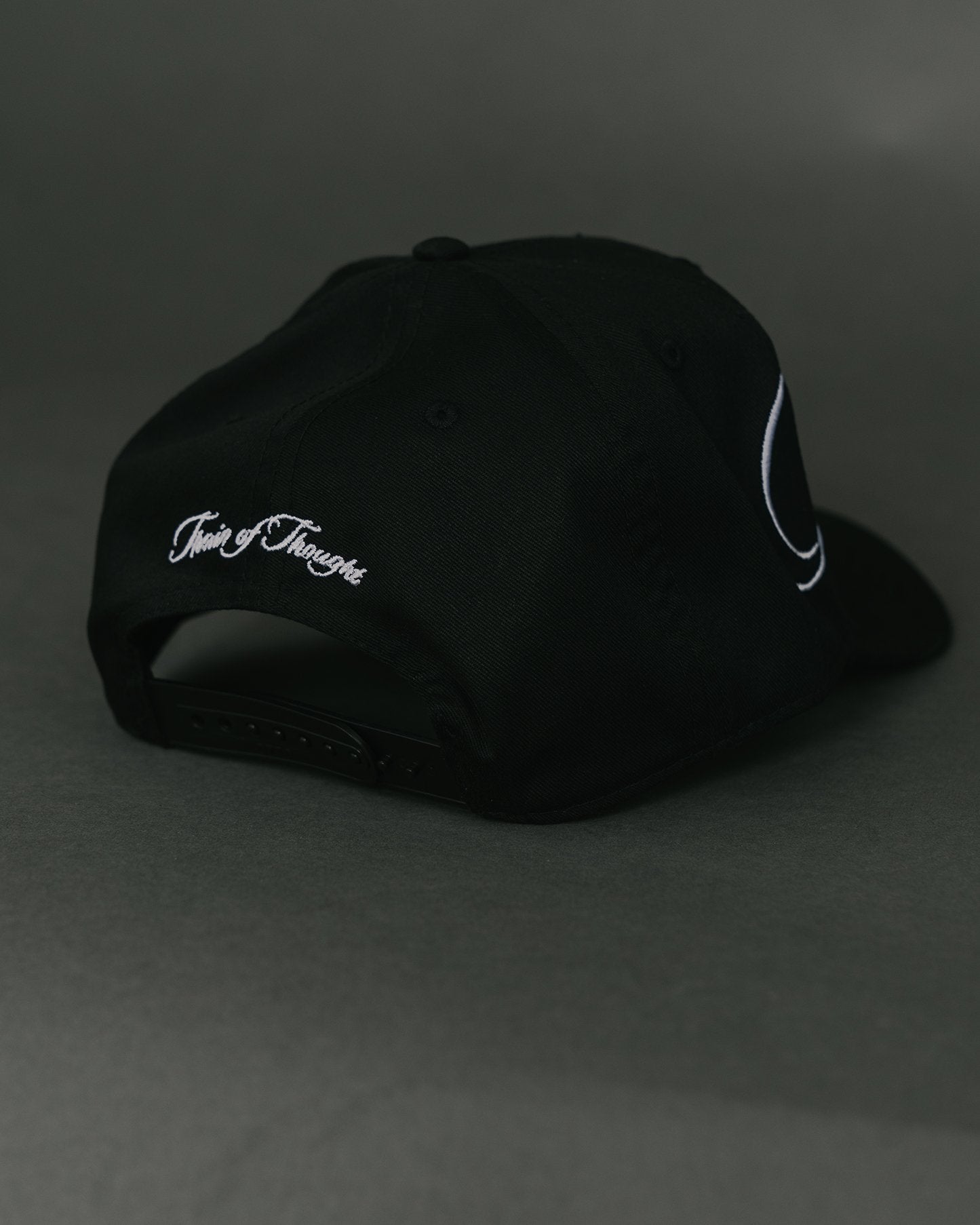 Relentless V1 Black Snapback - trainofthoughtcollective